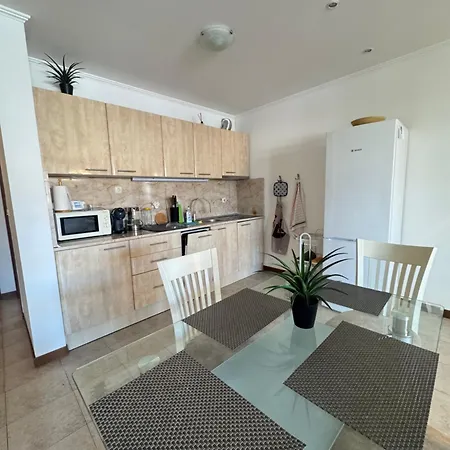 Apartment каса реал с 2 спальнями Sweti Wlas