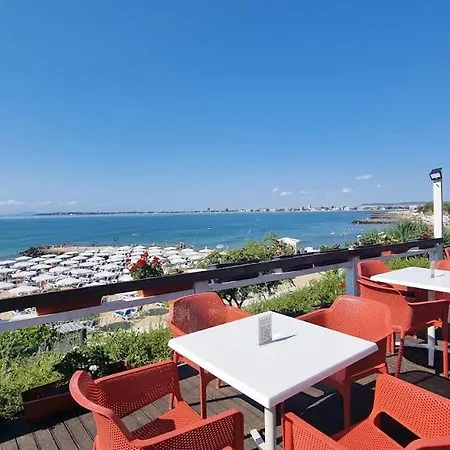 Apartment каса реал с 2 спальнями *