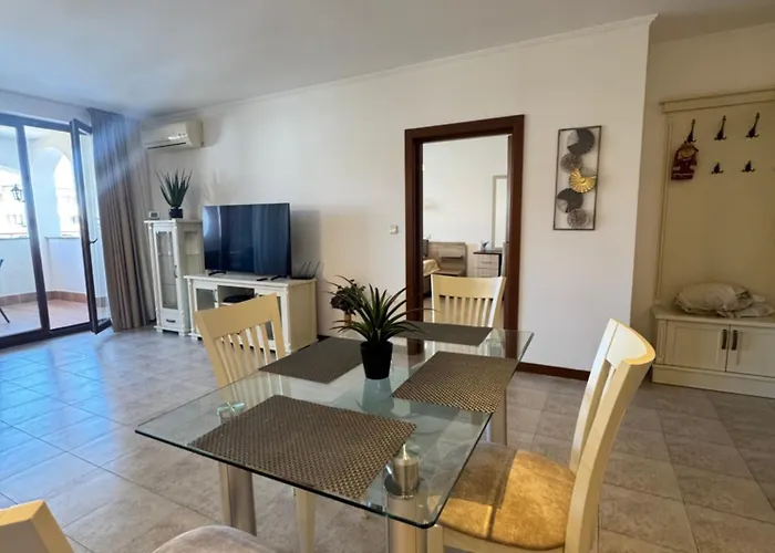 каса реал с 2 спальнями Апартамент